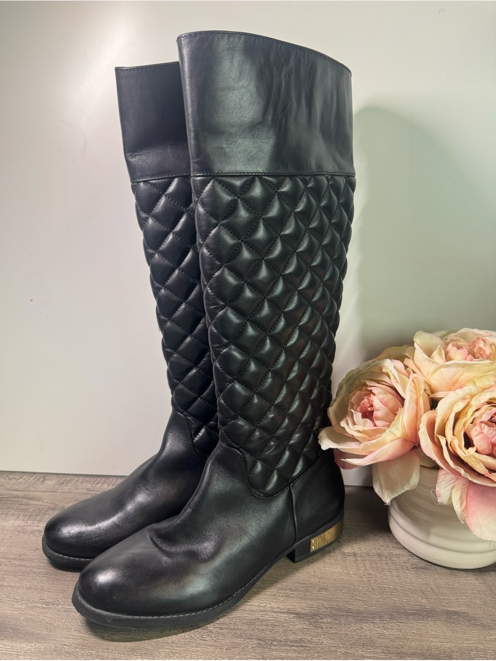 Vince Camuto Fianna Black Quilted Knee-High leather Heeled Boots black size 9
